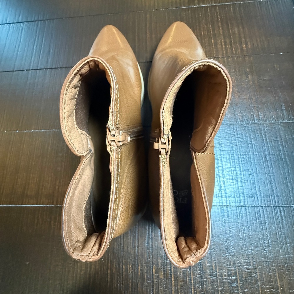 Frye‎ & Co Ilisha Tan Leather Ankle Boots Pointed Toe Side Zip Booties Women 10M - Picture 10 of 10